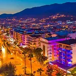 Kleopatra Blue Hawai Hotel Alanya