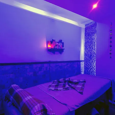 Kleopatra Blue Hawai אלאניה