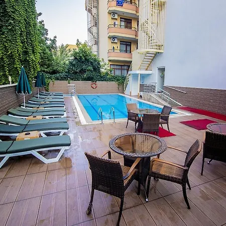 Kleopatra Blue Hawai ホテル 3*